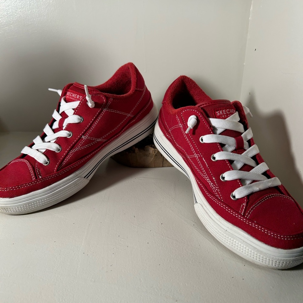 Skechers Women’s Red Arch Fit Arcade Slip In Sneakers